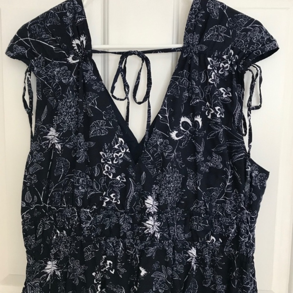 SOLD-NWOT Time and Tru Women’s Tie Shoulder Mini Dress, Botanic Dark Navy-Large - Picture 3 of 12